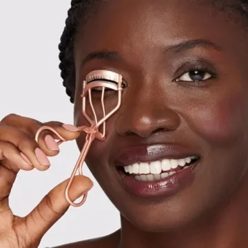 Tweezerman Classic Lash Curler in Rose Gold for Beautiful Curls