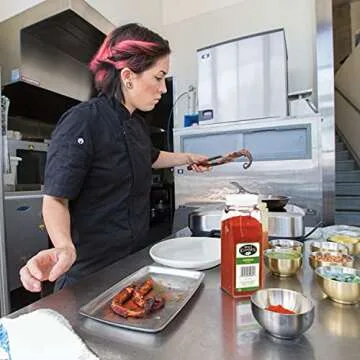 Spice Classics Paprika, 16 oz - One 16 Ounce Container of Red Paprika Seasoning, Perfect as a Garnish or Use on Pork, Chicken, Soup, Pastas, Fish and More