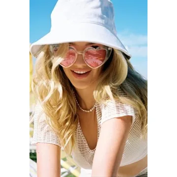 GIFIORE Heart Shaped Retro Cat Eye Sunglasses - Chic Style