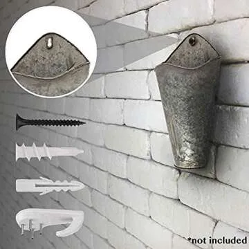 CraftyCrocodile Distressed Hanging Wall Vases Set