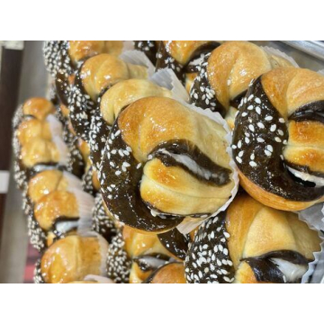 شیرینی شکلاتی کاراملی مجلسی | خرید شیرینی لوکس با طعم خ?...