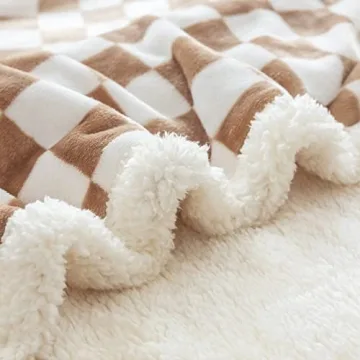 Luxurious LOMAO Sherpa Throw Blanket Cozy for All Seasons