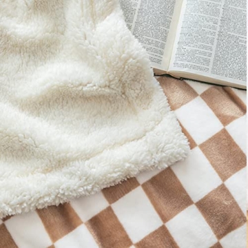 Luxurious LOMAO Sherpa Throw Blanket Cozy for All Seasons