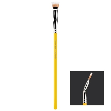 Bdellium Tools 729 Bent Mascara Brush for Perfect Lashes