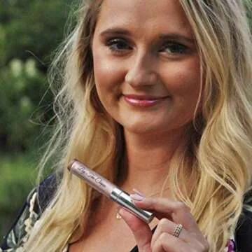 By The Clique Champagne Premium Glitter Lip Gloss Sheer Nude Glitter Gloss | Perfect Texture | Excellent Top Coat…