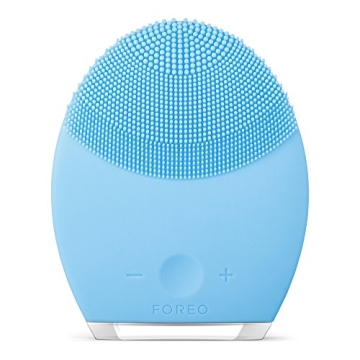 FOREO LUNA 2 Facial Cleansing Brush for All Skin Types