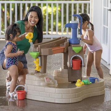 Step 2 Pump & Splash Water Table for Kids Overview