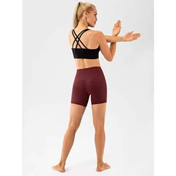 Lavento Strappy Sports Bra for Medium Support Activewear