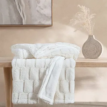 Stassie Faux Fur Throw Blanket - Chic and Cozy Comfort
