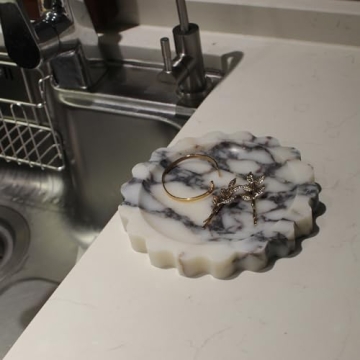 Elegant Natural Marble Jewelry Tray for Stylish Gifts
