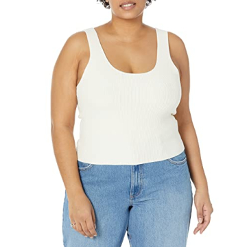 FEMI Scoop Neck Ribbed Cropped Tank in Whisper White
