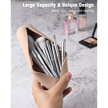 FERYES Magnetic Travel Makeup Brush Holder - Compact & Durable