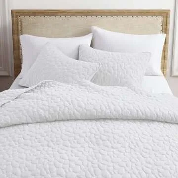 Quilt Bedding Set Queen Size - Lightweight Quilt Set Summer Farmhouse White, Soft Bedding Bedspread Coverlet Modern Quilt with 2 Pillow Shams for Bedroom Home Bed All Season (Queen, White)