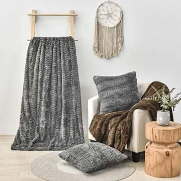 YUSOKI Luxury Double Sided Faux Fur Throw Blanket(Without Pillows),Gray Soft Fuzzy Fluffy Cozy Blanket Plush Furry Comfy Warm Blanket for Couch Bed Chair Sofa Bedroom Men Boys Gift(Grey,50" x 63")