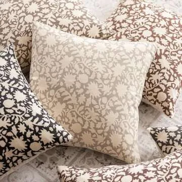 Foindtower Set of 2 Decorative Neutral Floral Throw Pillow Covers Accent Farmhouse Cushion Covers Boho Pillowcase for Couch Sofa Bedroom Living Room Home Decor Outdoor,20×20 Inch,Light Orange Brown