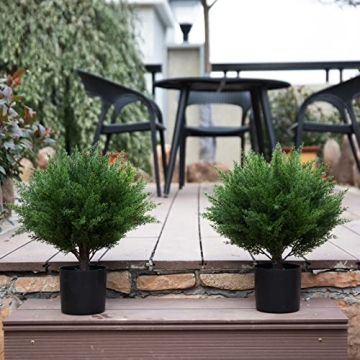 Weitaisi 17" Artificial Cedar Topiary - UV-Proof Outdoor Shrub