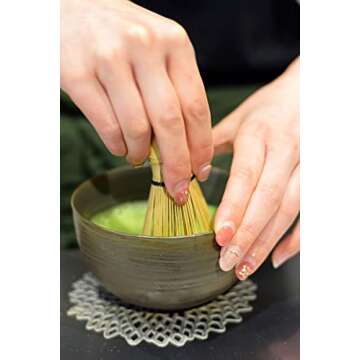 ARTDOU Golden Bamboo Matcha Green Tea Whisk Chasen, Matcha Stirrer Traditional Japanese Tea Whisk for Making Matcha Powder 茶道具 茶筌 茶筅 茶せん 100本立