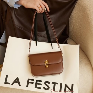 Chic Small Leather Crossbody Bag for Women - Fashion Meets Functionality