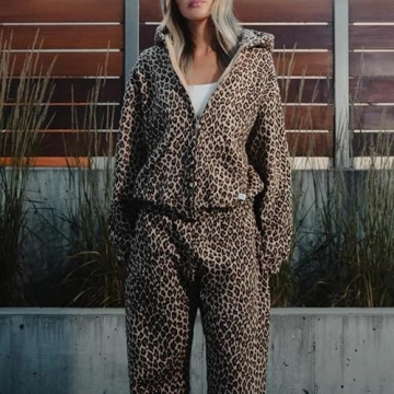 Vhitler Leopard Print Zip Up Hoodie for Trendy Comfort