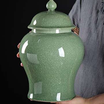 CHUANGRUN Ceramics Jar, Ceramic Flower Pot Porcelain Green Ginger Jar with Finial Lid, Flowers Decorative Temple Jar Helmet-Shaped, Ginger Jar Vase for Flowers