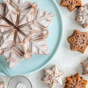 Nordic Ware Snowflake Cakelet Pan for Perfect Baking