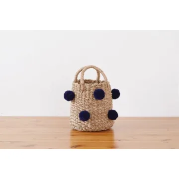 Clover Pom-Pom Maker for Effortless Crafting Fun