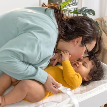 Summer by Ingenuity 4-Sided Changing Pad – Durable Quilted Changing Pad Made with Waterproof Material, Includes Infant Safety Belt with Quick-Release Buckle