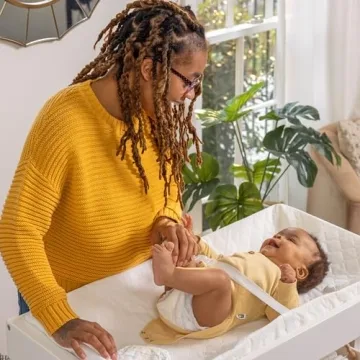 Summer by Ingenuity 4-Sided Changing Pad – Durable Quilted Changing Pad Made with Waterproof Material, Includes Infant Safety Belt with Quick-Release Buckle