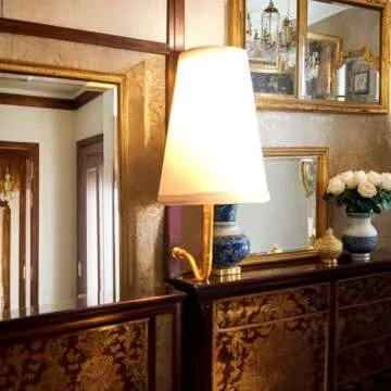 The Classic Literary Lamp,Literary lamp,Bookshelf Lamps,Library Book Light,Classic Literary Library lamp,Vintage Book Design for Home Office,Library,and Study