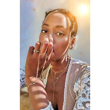 Faire de la Mode 14k Gold CZ Hand Chain Bracelet for Women