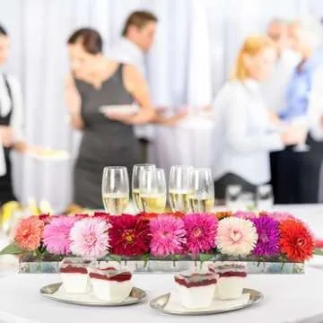 Elegant 24-Inch Clear Acrylic Flower Vase for Centerpieces