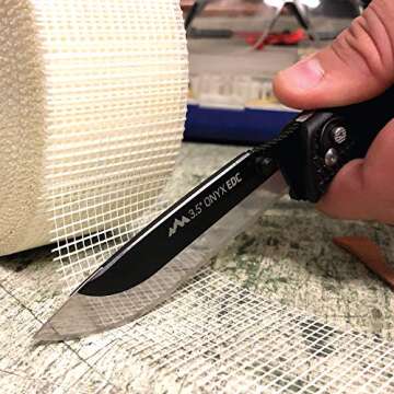 OUTDOOR EDGE 3.5" Onyx EDC - Replaceable Blade Folding Pocket Knife with Dual Thumb Opener and Pocket Clip with 3 Blades