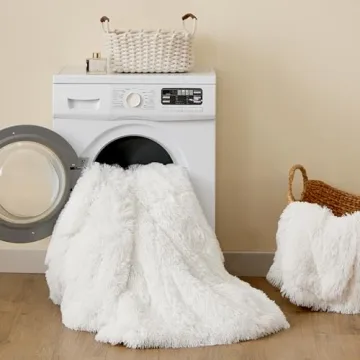 Intelligent Design Malea Shaggy Comforter Set, Long Faux Fur Cozy Down Alternative, Modern Casual Ultra Soft All Season Fluffy Bedding with Matching Sham, King/Cal King, Ivory 3 Piece