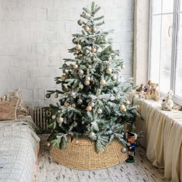 Elegant Woven Scallop Christmas Tree Collar for Holiday Decor