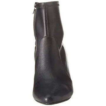 Amazon Essentials Women's Fitted Stretch Heel Boot for Comfort