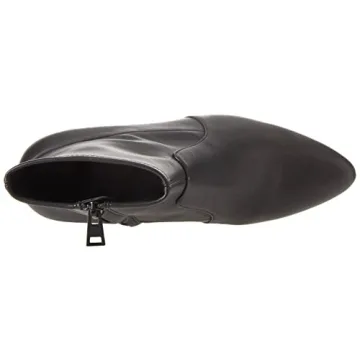 Amazon Essentials Women's Fitted Stretch Heel Boot for Comfort