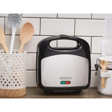 Compact 3-in-1 Black & Decker Waffle Maker and Grill