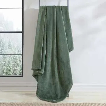Eddie Bauer - Blanket, Super Soft Reversible Sherpa & Brushed Fleece Bedding, Throw Blankets for Couch, Ideal for Lounging (Ultra Lux Solid Green)