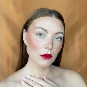 Bossy Vegan Lipstick - Hydrating Matte Red Color