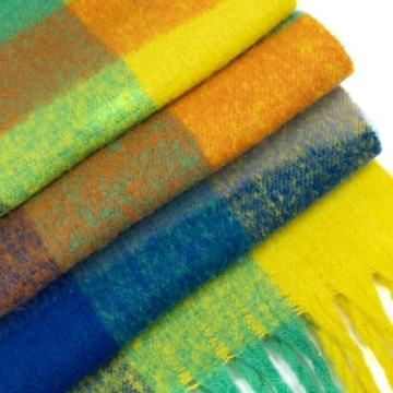 Chunky Oversize Checkered Plaid Scarf for Winter Warmth