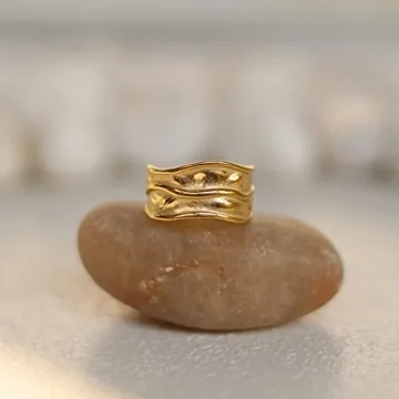 Stylish JEWELVERSE Gold-Plated Hammered Ring for Women