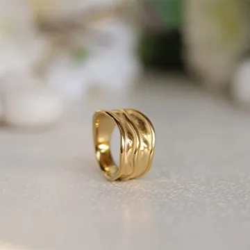 Stylish JEWELVERSE Gold-Plated Hammered Ring for Women