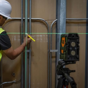 Klein Tools 93LCLG Laser Level for Accurate Alignment