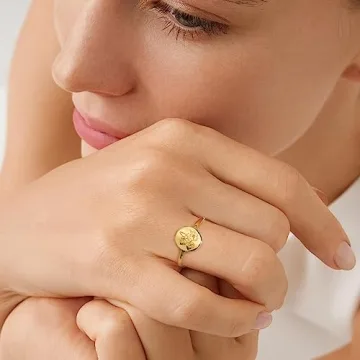 YeGieonr Handmade Flower Signet Ring,18K Gold Ring for Women, Minimalistic Statement Ring with Botanical Engraved Delicate Personalized Jewelry Gift for Women