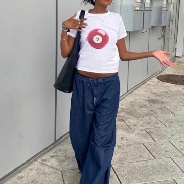 Stylish Women's Short Sleeve Y2K Baby Tee with Retro Graphic