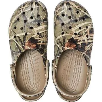 Crocs Unisex-Adult Classic Realtree Clog, Khaki, 13 Women/11 Men