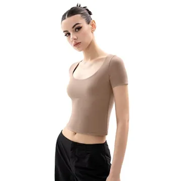 PUMIEY Women's Soft Scoop Neck Slim Fit Tee