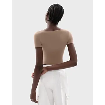 PUMIEY Women's Soft Scoop Neck Slim Fit Tee