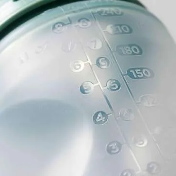 Tommee Tippee Natural Start Anti Colic BPA Free Silicone Baby Bottles, 9oz, Newborn 0+ Months, Silicone Feels Like Mother's Skin, Slow Flow Breast-Like Teat, Pack of 2