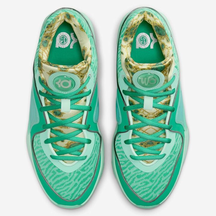 Nike KD16 Basketball Shoes in Deep Royal Colorway